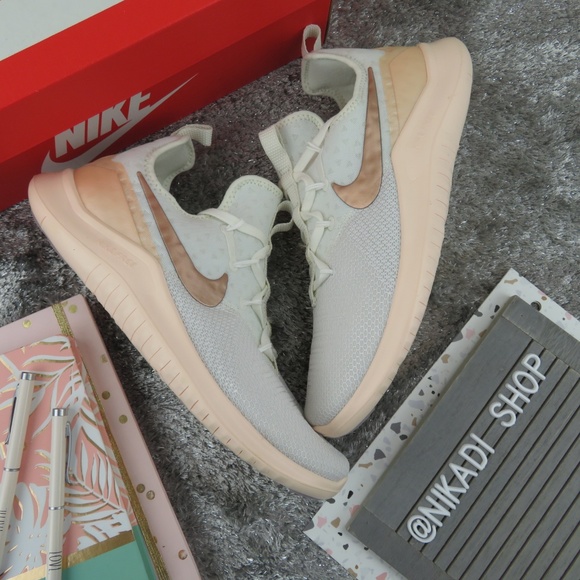 Nike Shoes - Nike Free Trainer Premium Sneakers